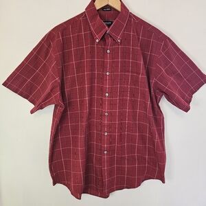 Van Heusen Men's Red Plaid No Iron Short Sleeve Shirt Size Large